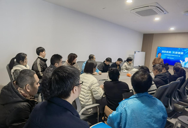 晶飛科技開展救護(hù)培訓(xùn)?提高應(yīng)急能力