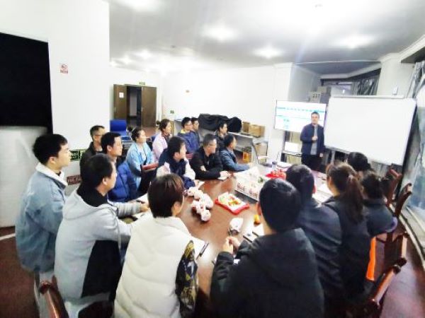 公司積極開展員工培訓(圖2) 公司積極開展員工培訓(圖2)